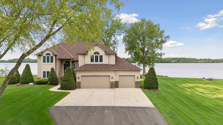 22447 Dodge Court