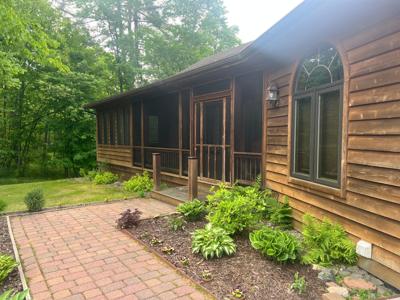 10822 Steamboat Loop NW