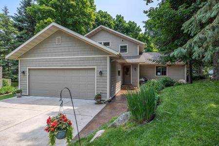 429 Goshawk NW