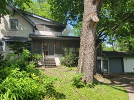 454 4th NW