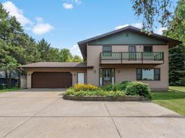 1600 Peltier Lake