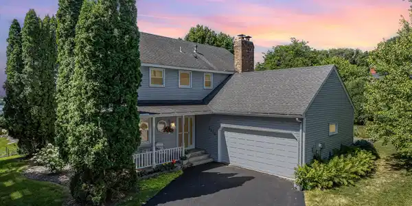 3013 Bluffs Drive