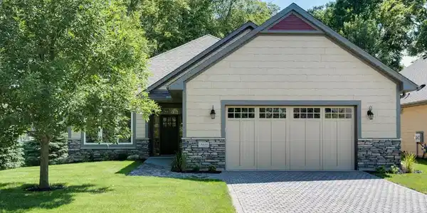 3586 Crystal Bay Lane NW