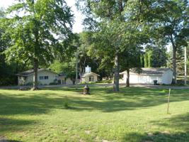 15140 Riverside Drive
