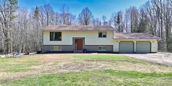 7578 Ermine NE