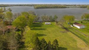20 North Shore Drive N