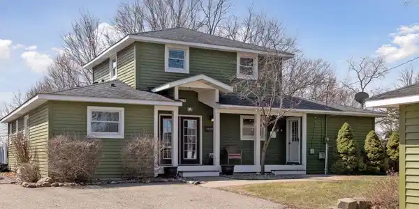 6615 Bartlett
