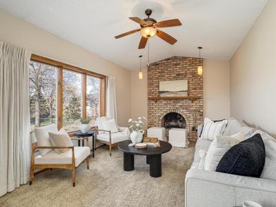 4885 Deerwood Lane N