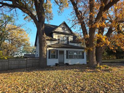 109 W Bridge Street W