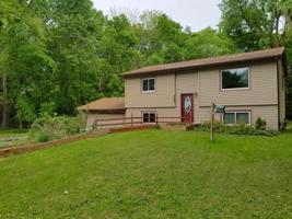 7595 North Shore Circle N