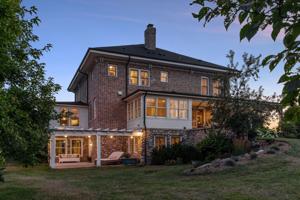 10745 Stonebridge N