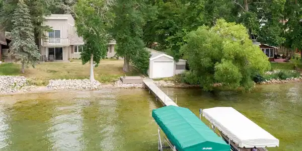 8476 Lake Carlos NE