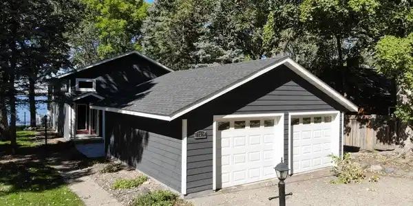 17214 Sunset SW