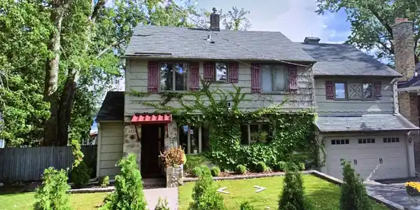 4324 Cottage Park