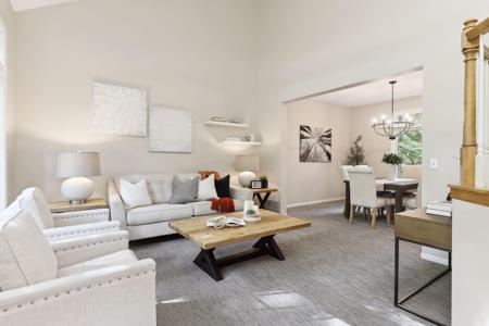 4512 Medina Lake