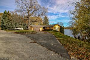 205 Cowdry NW