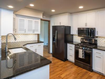 8817 Irving S