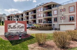 1401 N Lakeshore Drive