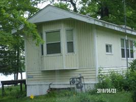 194 Maple Lane S