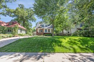 4833 Girard S