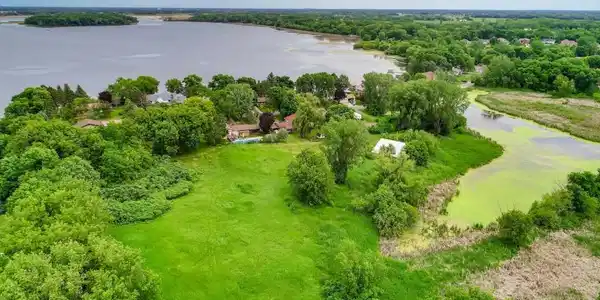 16xx Peltier Lake Drive