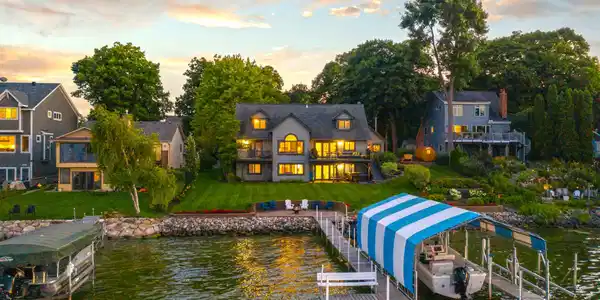 2030 Shorewood Lane