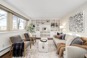 4400 Upton S