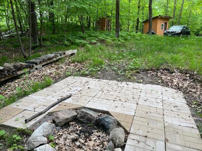 5585 Woods Bay Drive NE