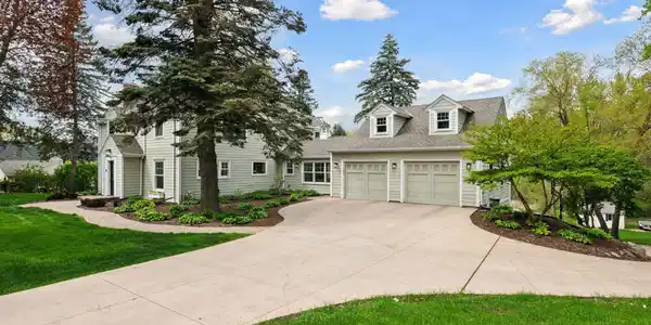 2526 Crosby Road