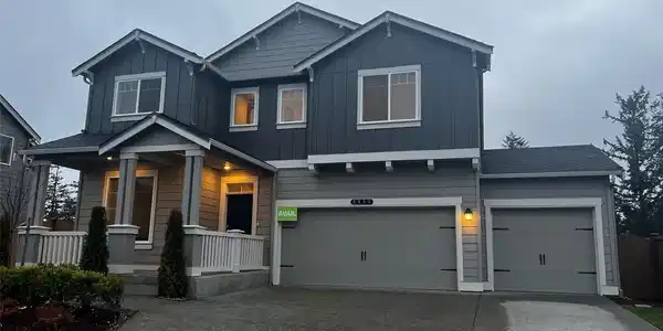 2813 173rd E