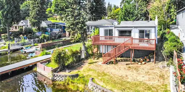 2115 S 304th Street