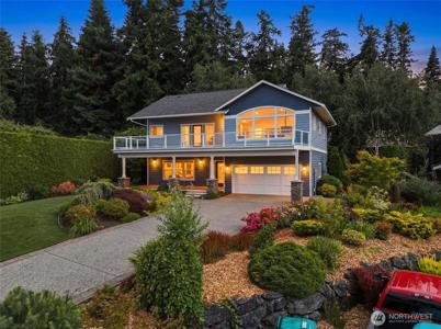 895 Rocky Point