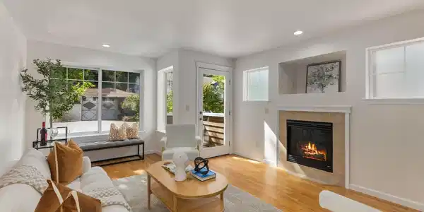 13810 Greenwood N