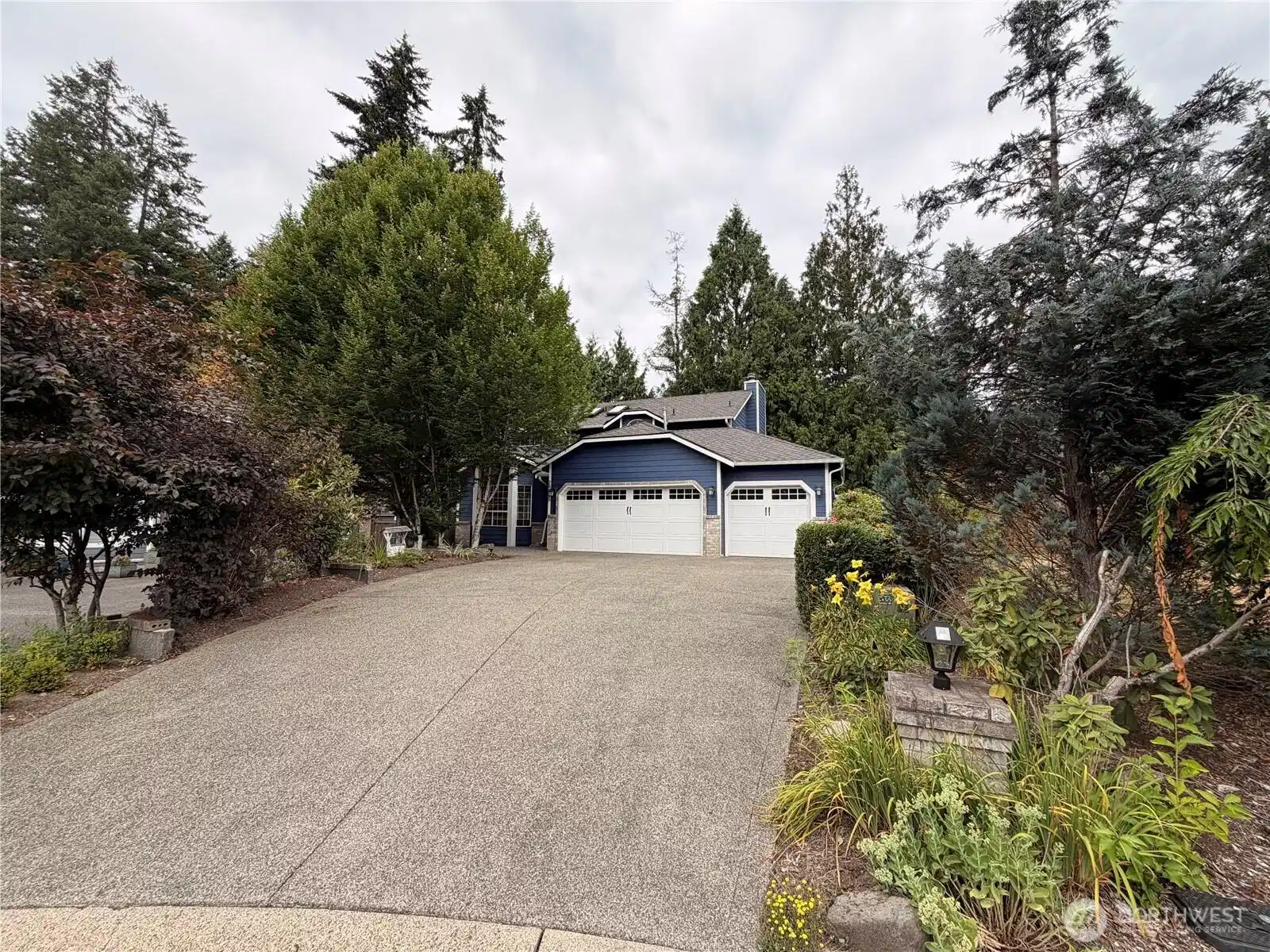 Image 1 Image 1