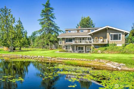 5515 Panther Lake