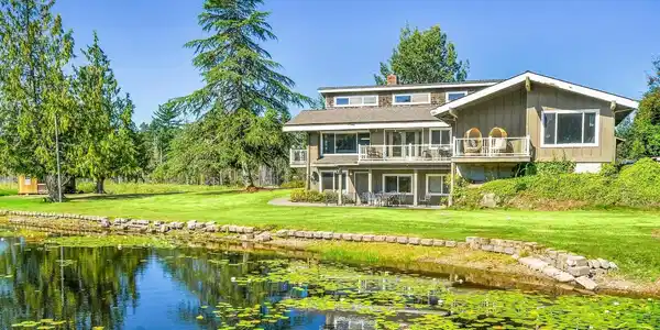 5515 Panther Lake