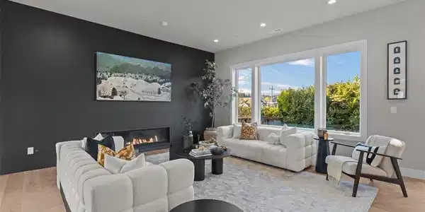 904 33rd