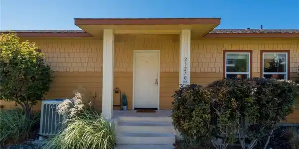 23270 Sunserra NW