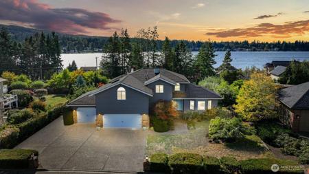 1715 Eagleridge
