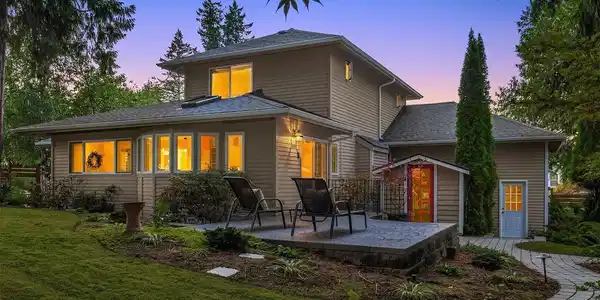 4804 Fir Tree