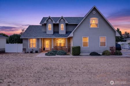 600 Bluff West