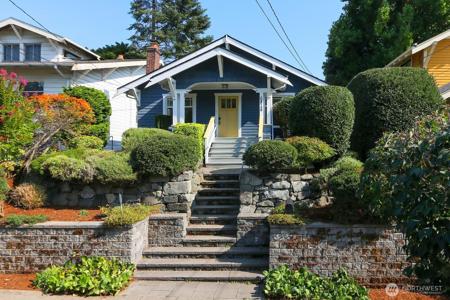 6818 16th NE