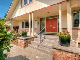 1314 Eskridge Boulevard SE
