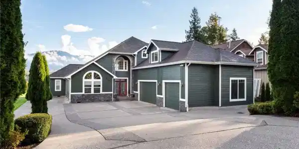 18367 Majestic Ridge