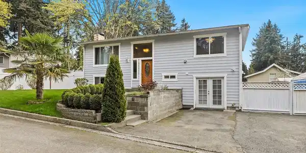 30852 6th SW