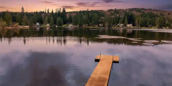 1414 Lake Roesiger