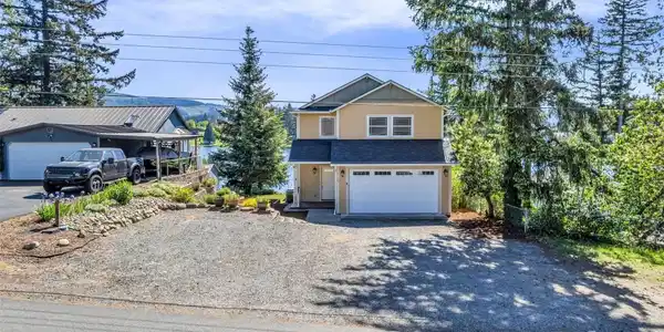 17127 Lakepoint SE