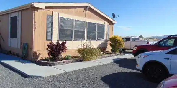 513 SW Island View SW