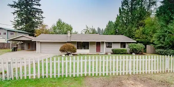 11904 Champion Drive SW