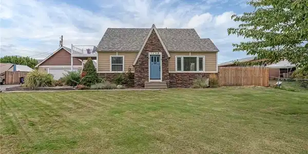 1108 Baker